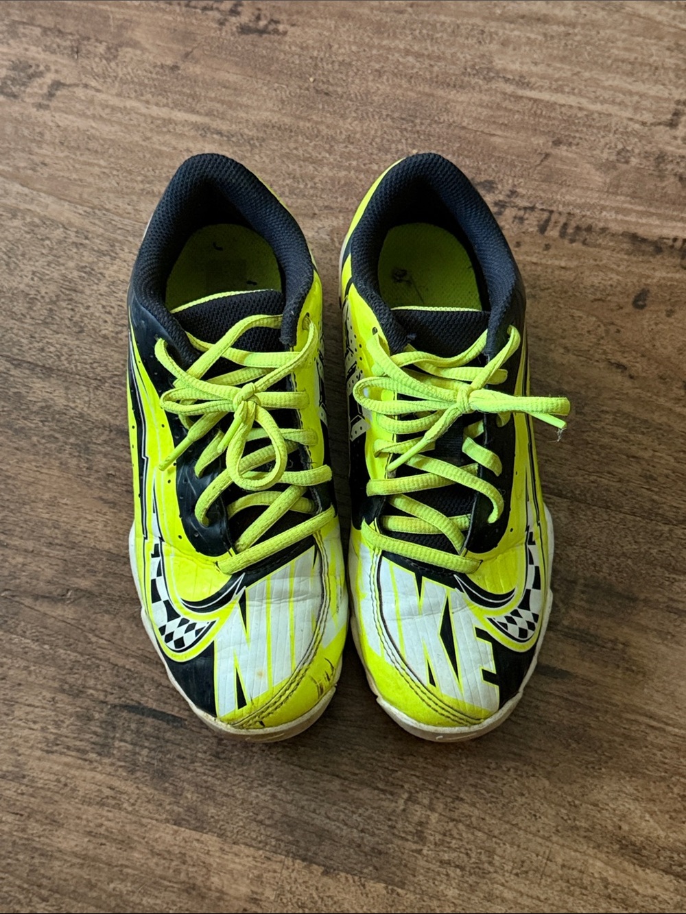 Boys Nike cleats size 3.5 youth